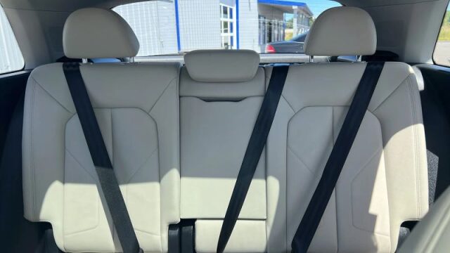 2019 Audi Q3 quattro S line Prem Plus 45 TFSI Image 17