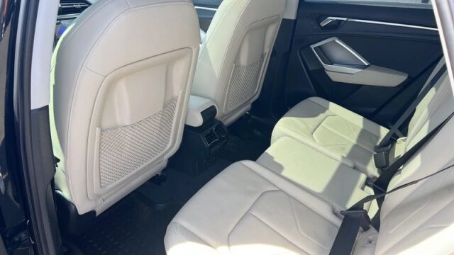 2019 Audi Q3 quattro S line Prem Plus 45 TFSI Image 13