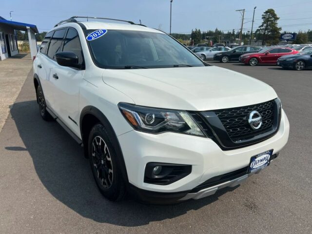 2020 Nissan Pathfinder SV Image 5