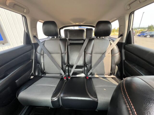 2020 Nissan Pathfinder SV Image 24