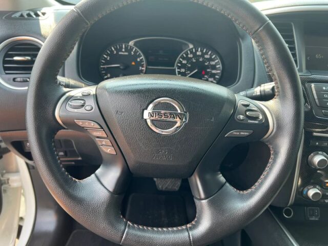 2020 Nissan Pathfinder SV Image 30