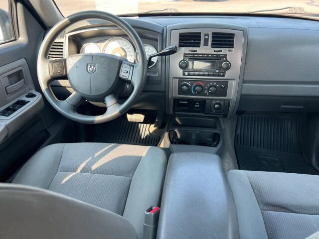 2006 Dodge Dakota SLT Quad Cab Image 12