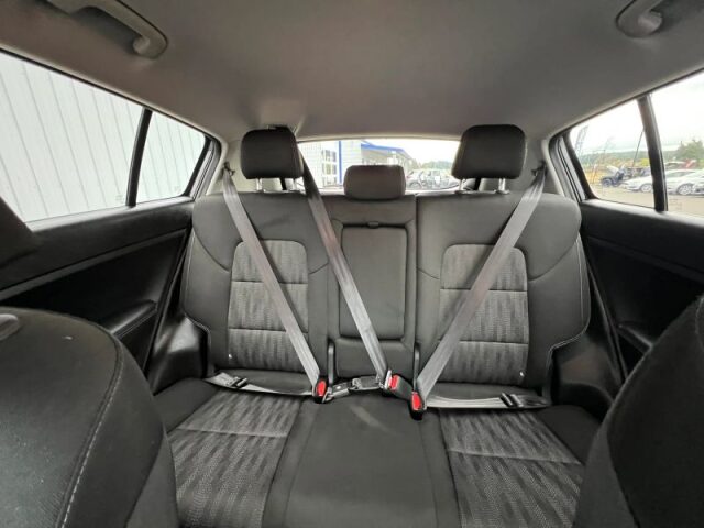 2020 Kia Sportage LX Image 23
