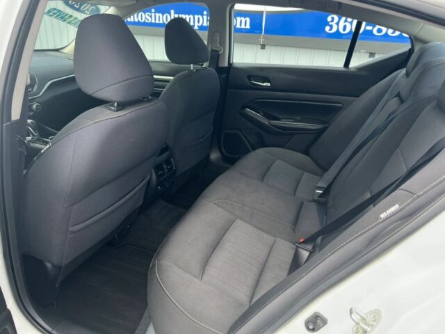 2020 Nissan Altima 2.5 SV Image 18