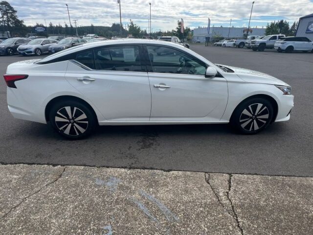 2020 Nissan Altima 2.5 SV Image 7