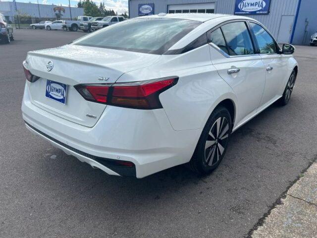 2020 Nissan Altima 2.5 SV Image 13