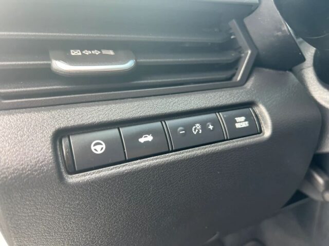 2020 Nissan Altima 2.5 SV Image 25