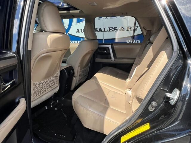 2015 Toyota 4Runner Limited Image 19