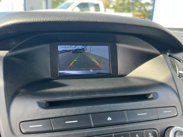 2016 Ford Focus SE Image 32