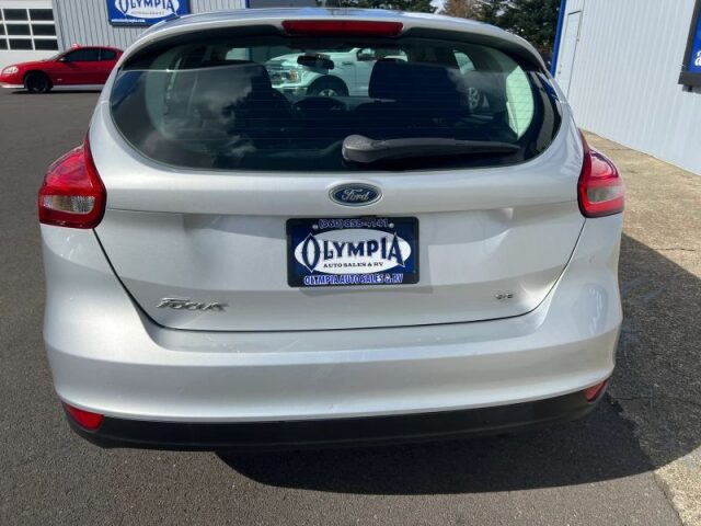 2016 Ford Focus SE Image 15