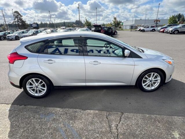 2016 Ford Focus SE Image 8