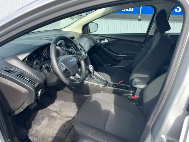 2016 Ford Focus SE Image 21