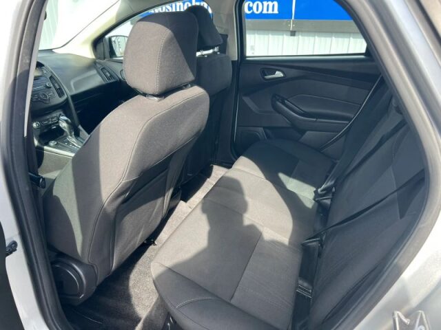 2016 Ford Focus SE Image 19