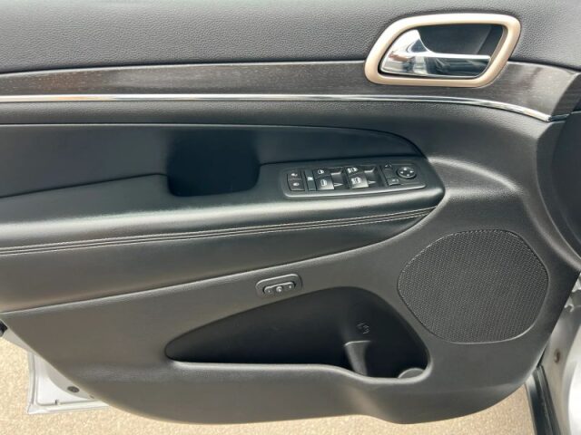 2017 Jeep Grand Cherokee Limited Image 23
