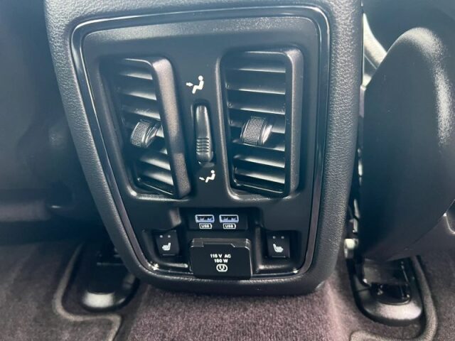 2017 Jeep Grand Cherokee Limited Image 12