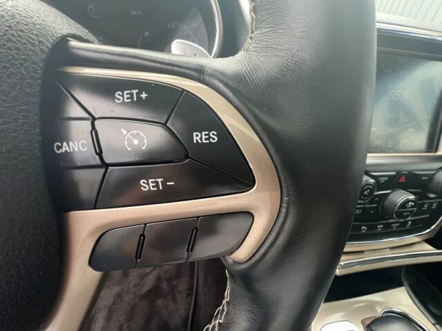 2017 Jeep Grand Cherokee Limited Image 35